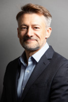 Vetted CEO executive based in France