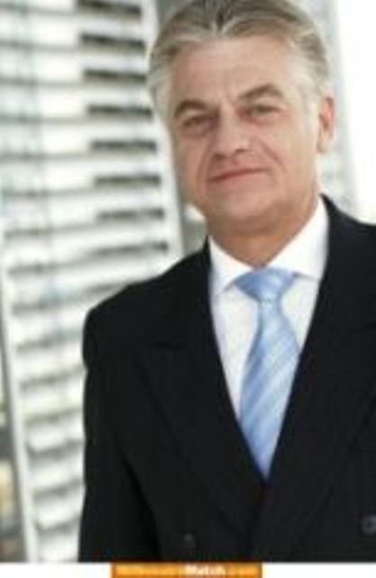 Vetted Sales & Marketing Director executive based in France