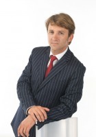 Vetted CEO executive based in France