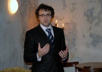 Vetted COO/Managing Director executive based in Italy