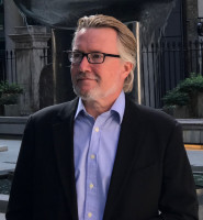 Vetted CEO executive based in UK