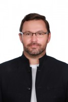 Vetted COO/Managing Director executive based in France