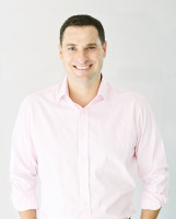 Vetted CEO executive based in France