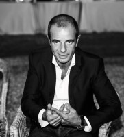 Vetted CEO executive based in Italy