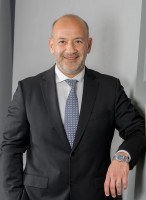 Vetted CEO executive based in Greece