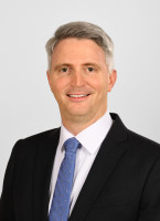 Vetted Business Unit Director executive based in Switzerland