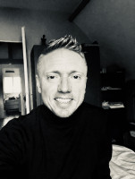 Vetted CEO executive based in France
