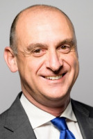 Vetted COO/Managing Director executive based in Italy