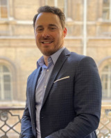 Vetted CEO executive based in France