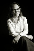 Vetted Business Unit Director executive based in France