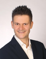 Vetted Sales & Marketing Director executive based in Italy