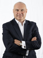 Vetted CEO executive based in UK